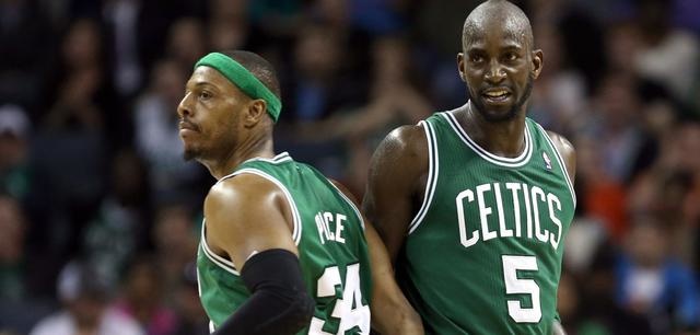 手感冰凉！麦克布莱德半场7中1仅拿2分1篮板2助攻（状态低迷！麦克布莱德半场7投仅1中，仅得2分1篮板2助攻）