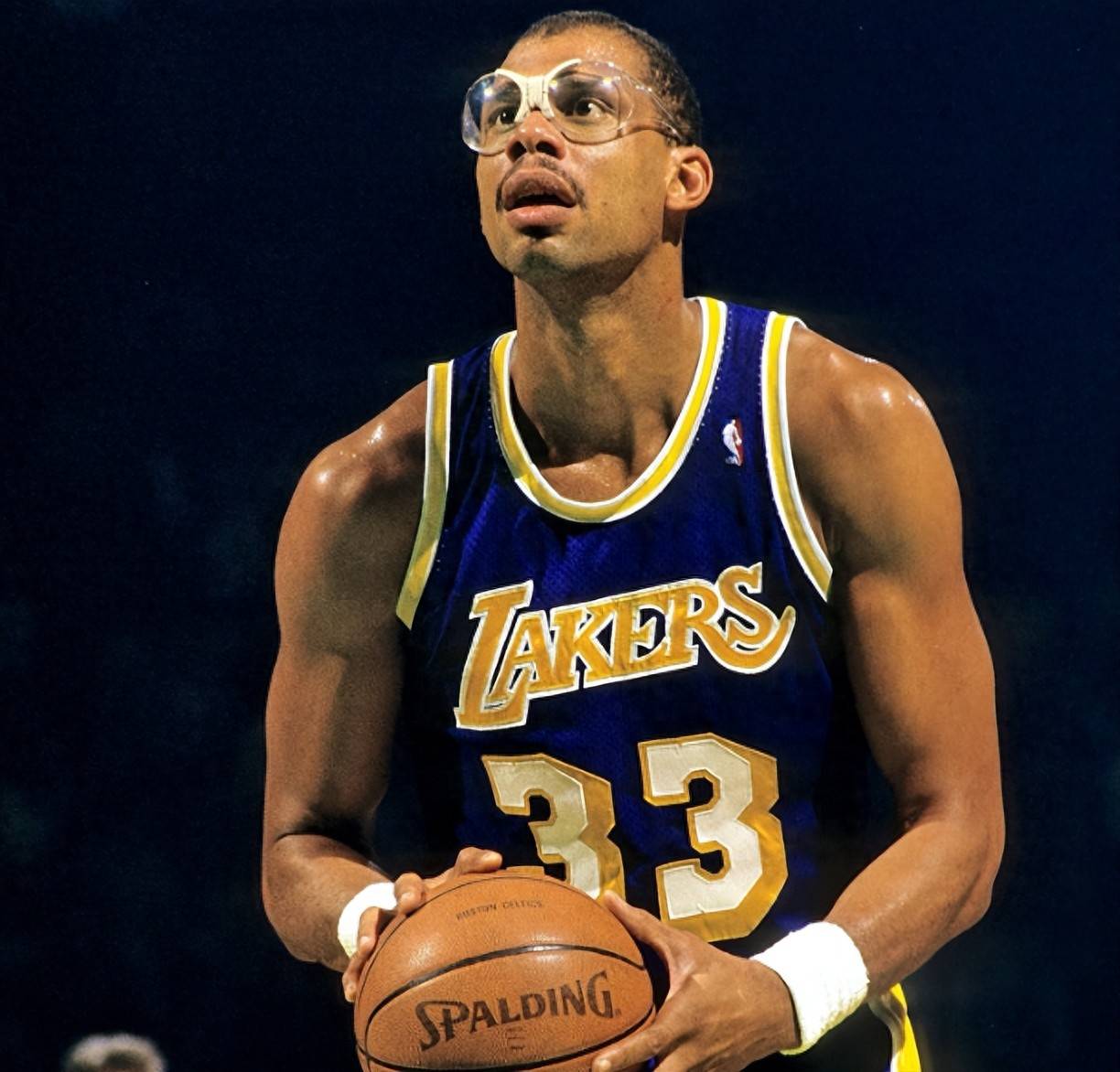 北青：邝兆镭身体无碍，浮嶋敏提醒球员别轻敌，需注意孟加拉（北青：邝兆镭无大碍，浮嶋敏告诫球队切勿轻敌，需警惕孟加拉队）