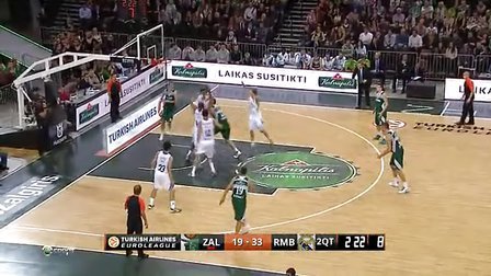 赵佳楠：我们拥有全世界最好的球迷，非常感谢大连球迷的支持（赵佳楠：大连球迷是世界最佳，感谢你们的支持）