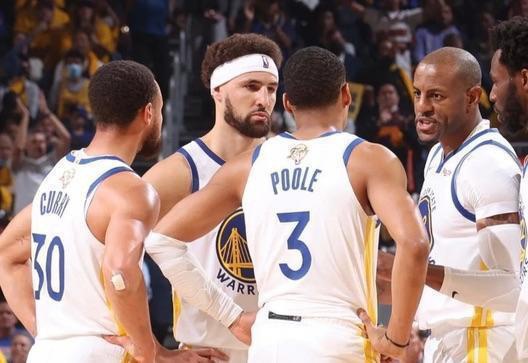 意天空预测米兰战拉齐奥首发：恩昆库搭档莱奥，莫德里奇出战（意天空：米兰对阵拉齐奥预计首发，恩昆库联手莱奥，莫德里奇将登场）